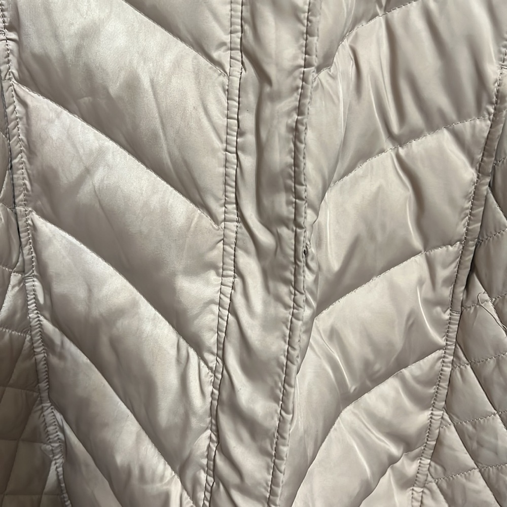 Kenneth Cole NWOT med - Picture 4 of 10